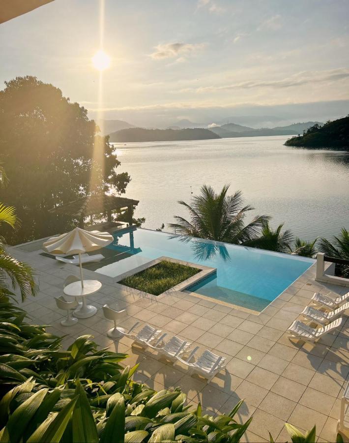 Oasis Beach House Angra dos Reis