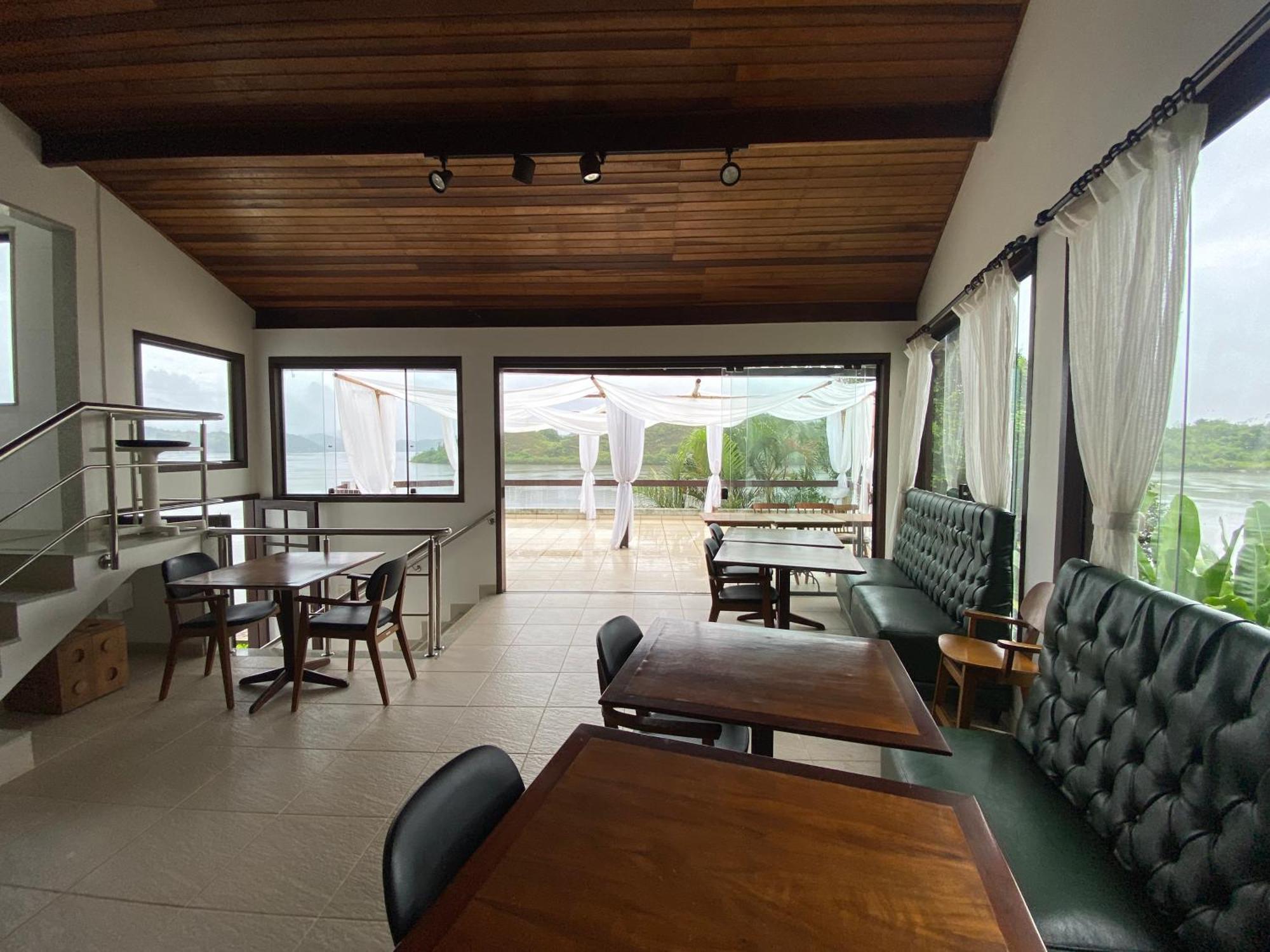 Oasis Beach House * Angra dos Reis